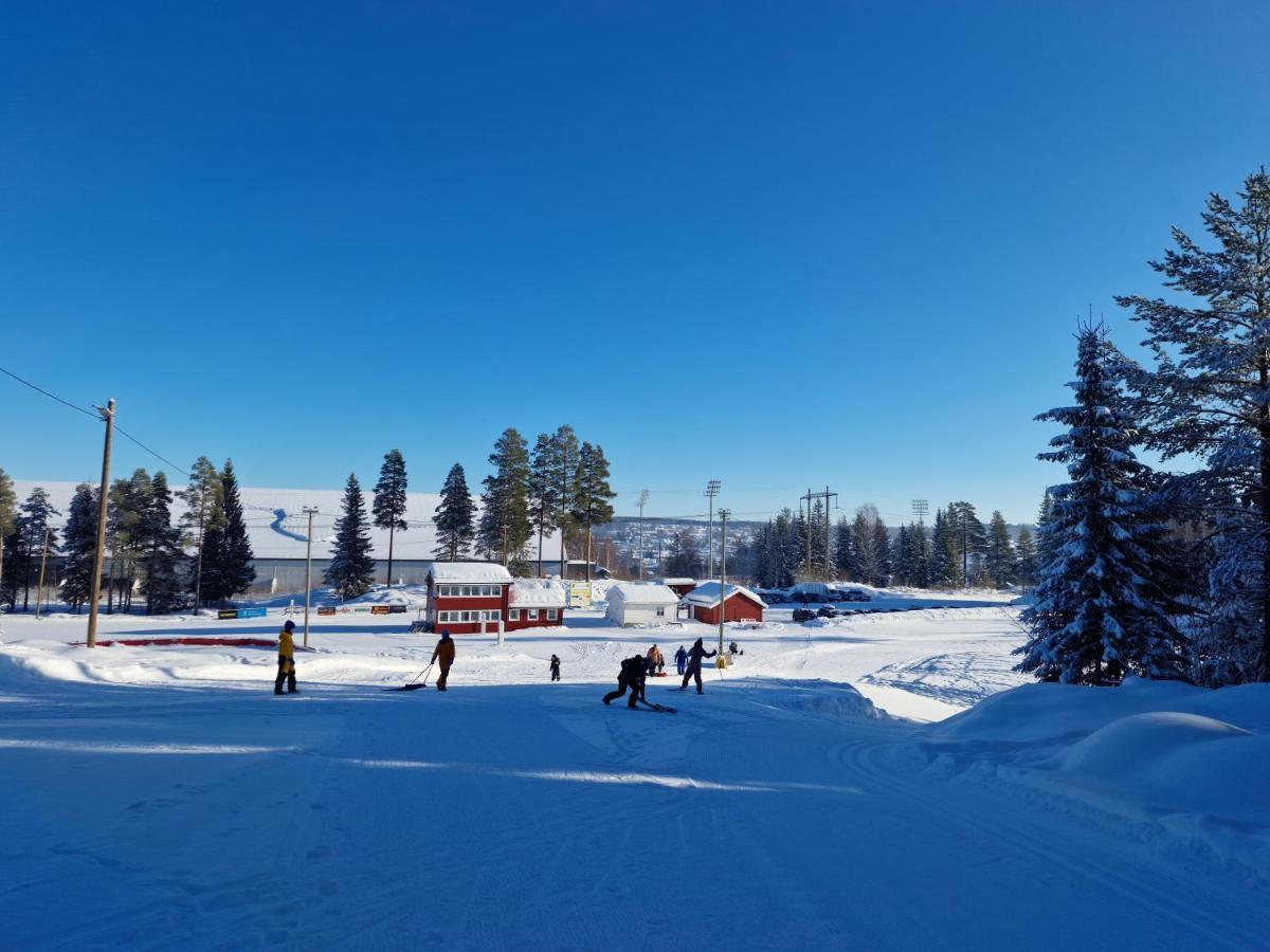 Badeland Gjestegard Raufoss Exterior foto